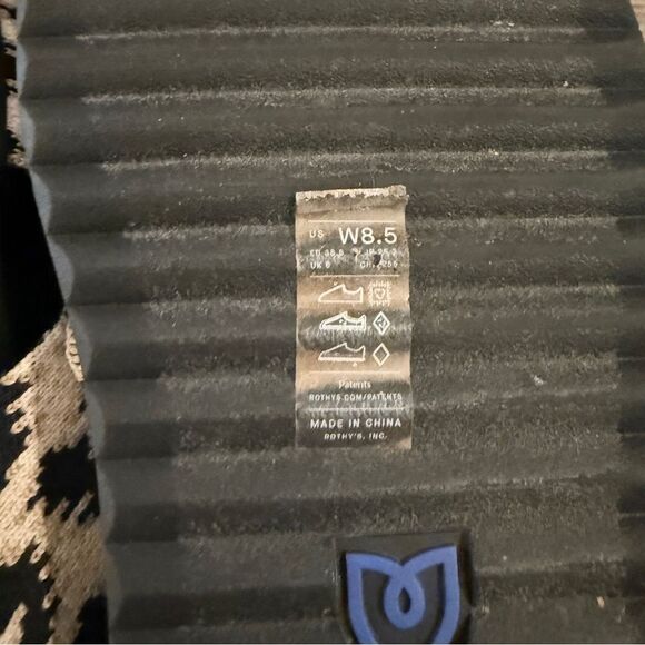 Rothys The Weekend Slide in Sandy Cat - Picture 6 of 6